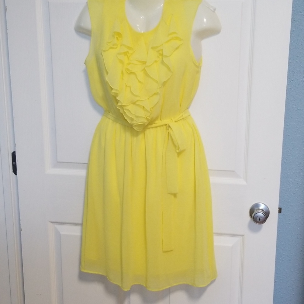 Emma & Michele Yellow Ruffled Dress Size 6